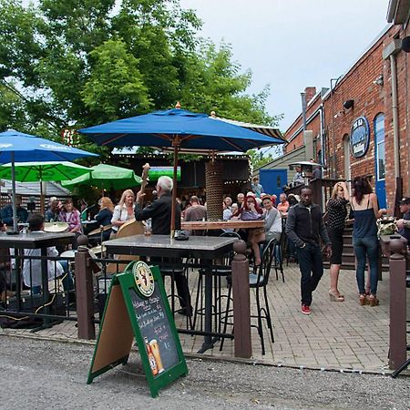 The Harbourfront Inn Sainte-Catherine Exterior foto
